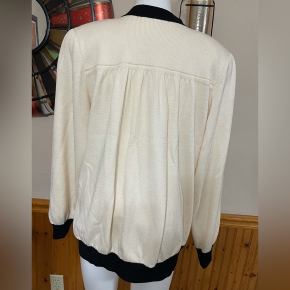 St. John Knit Cardigan - Picture 7 of 10